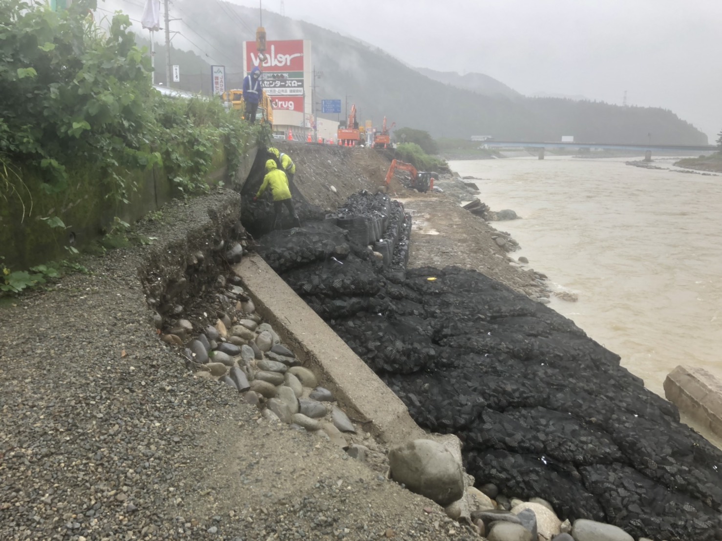 応急復旧道路完成までの経過(8/17 16:00)